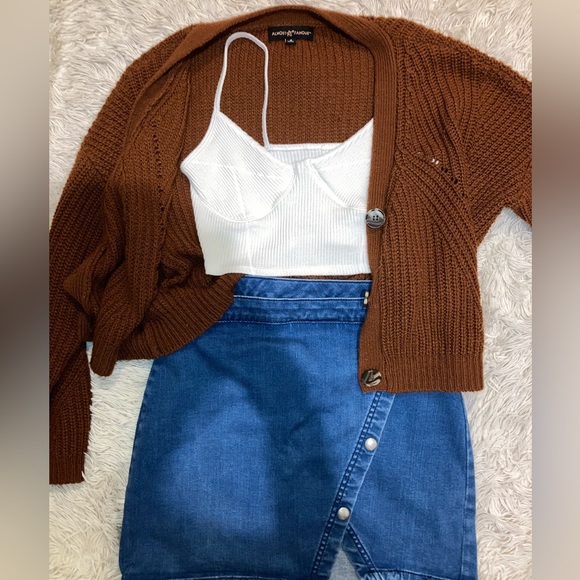 Pacsun Spaghetti Strap Crop Top - Picture 3 of 3